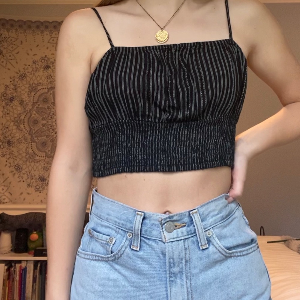 black and white crop top.